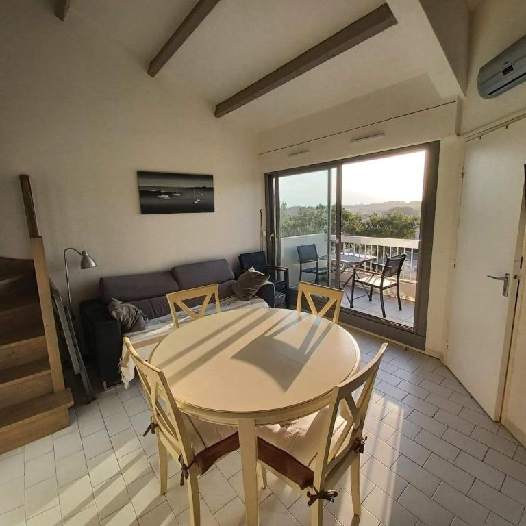 Appart mezzanine avec balcon Piscine - Casa Unifamiliar de 2 dormitorios - 4