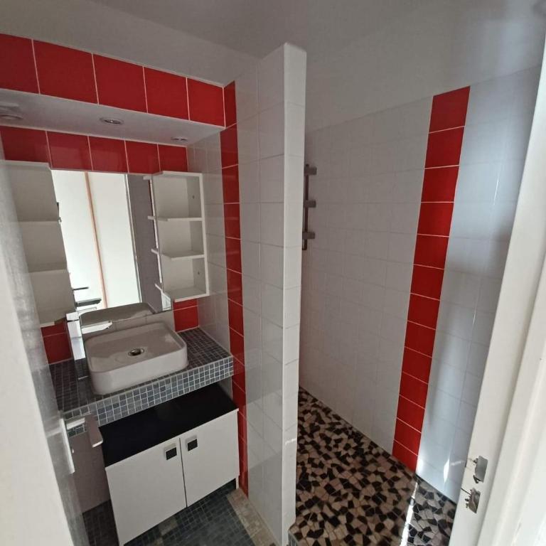 Appart mezzanine avec balcon Piscine - Casa Unifamiliar de 2 dormitorios - 6