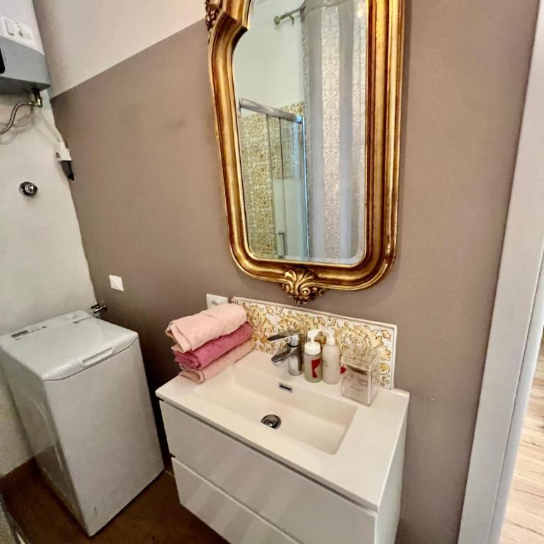 Alla Scalinata del Teatro Rossetti confort suites parcheggio in Viale XX Settembre - Monolocale Superior - 12