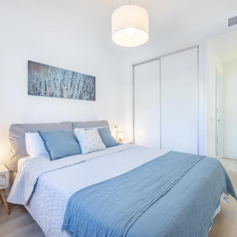VB Encinar 3BDR Apt Sea Views - Three-Bedroom Apartment - 3