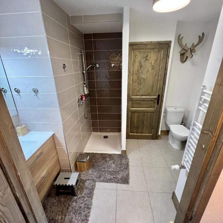 les 7 laux immobilier chalet E - Standard Studio - 6