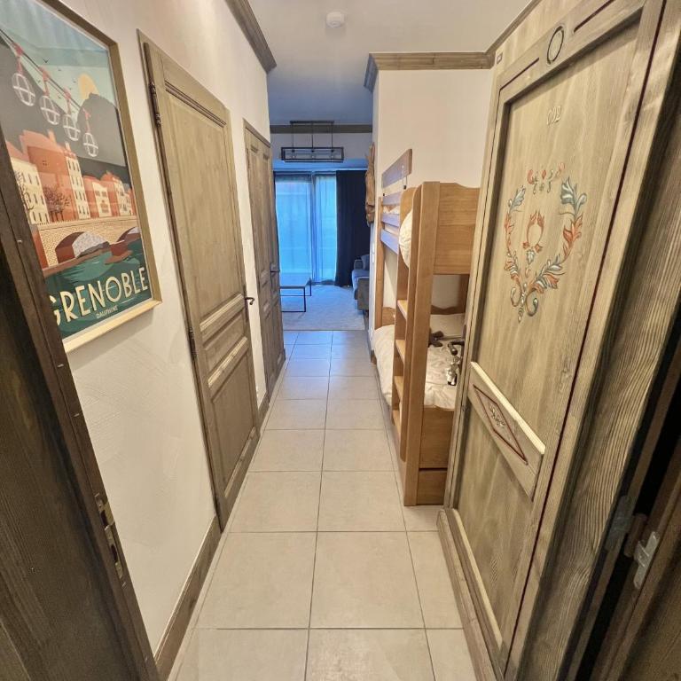 les 7 laux immobilier chalet E - Standard Studio - 11