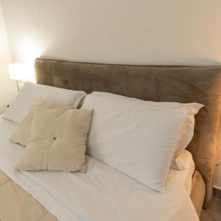 Duomo Luxury Suite Catania - Standard Queen Room - 2