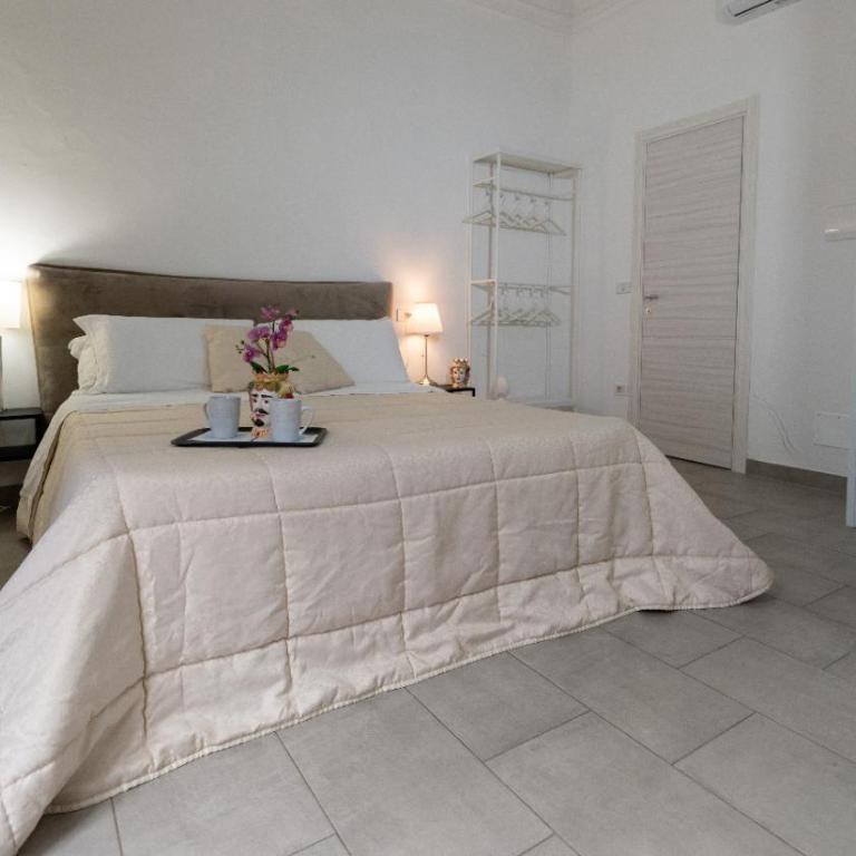 Duomo Luxury Suite Catania - Standard Queen Room - 8