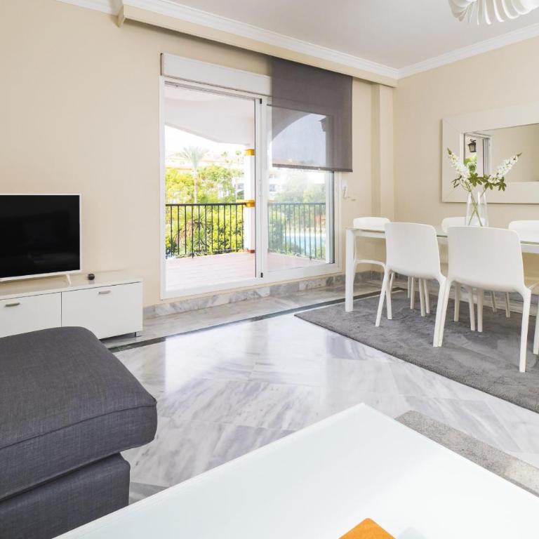 Cubo's Apartamento Las Mimosas & Parking - Apartment - 11