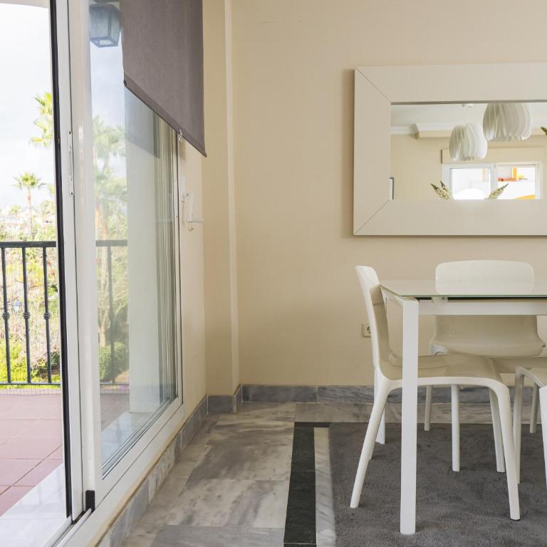 Cubo's Apartamento Las Mimosas & Parking - Apartment - 13