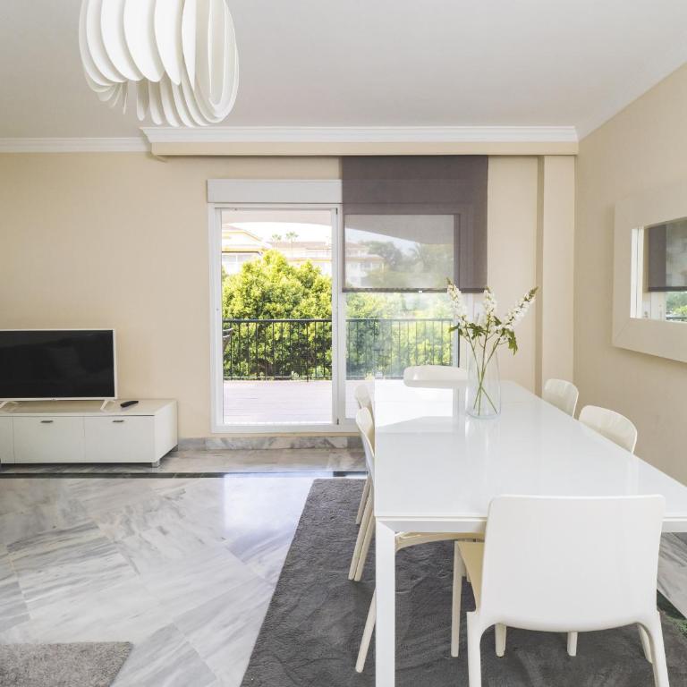 Cubo's Apartamento Las Mimosas & Parking - Apartment - 19