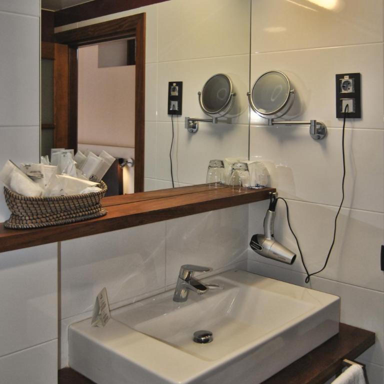 Hotel Rural El Mondalón - Habitación Doble - 1 o 2 camas - 11