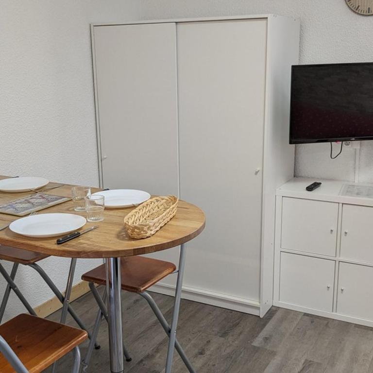Studio 4 Pers avec Loggia, Pieds des Pistes, Ascenseur et WIFI, Centre Station - FR-1-262-103 - Studio - 5
