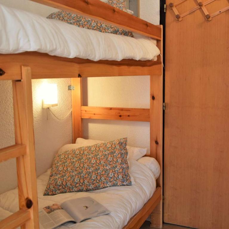 Studio cosy au pied des pistes - 4 couchages - Proche ESF et commerces - Appartement 1 Chambre - 16