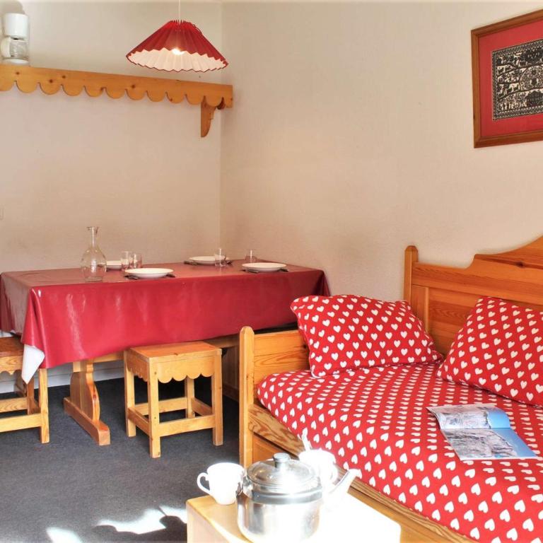 Appartement 2P 6 couchages, proche pistes, balcon, parking, animaux OK - Appartement 1 Chambre - 1