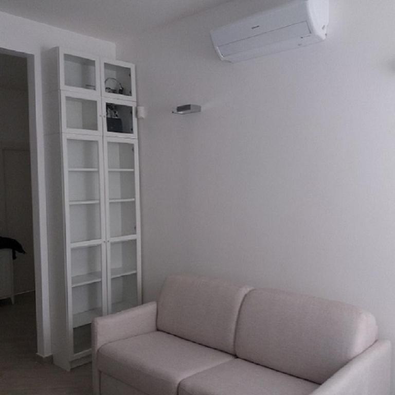 BILOCALE MODERNO IN CENTRO CITTA’ - One-Bedroom Apartment - 3