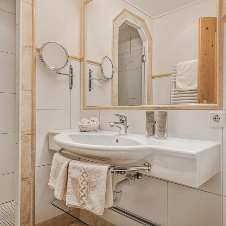 ASTER Boutique Hotel & Chalets - Classic Doppelzimmer - 3