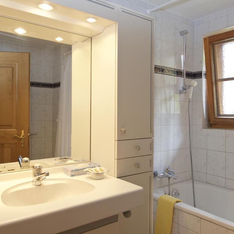 Hotel Jägerhof - Familienzimmer - 1