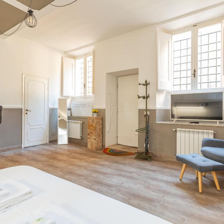 Central Charm near Piazza Navona - Cozy Loft for 2 - Monolocale - 13