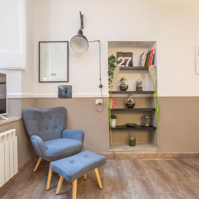 Central Charm near Piazza Navona - Cozy Loft for 2 - Monolocale - 44