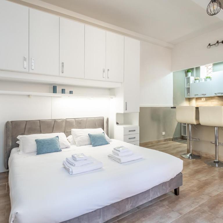 Central Charm near Piazza Navona - Cozy Loft for 2 - Monolocale - 12