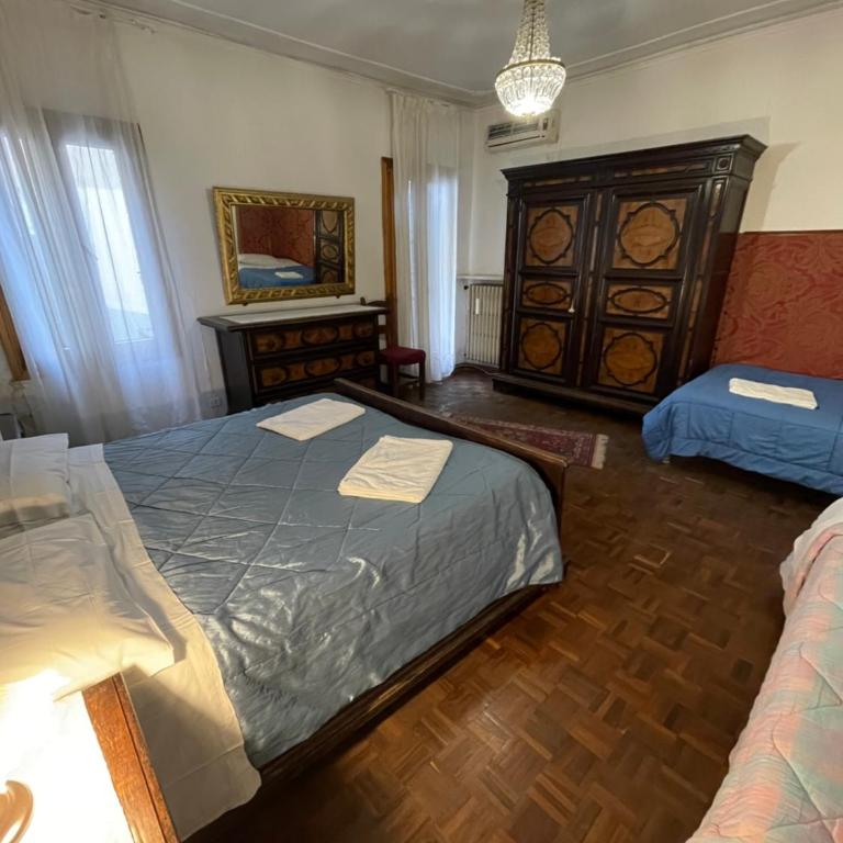 Princess Guest House Canal View - Camera Quadrupla con Bagno in Comune e Terrazza - 27