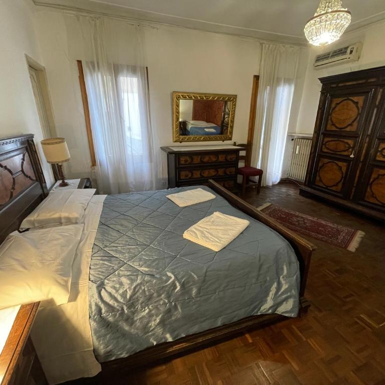Princess Guest House Canal View - Camera Quadrupla con Bagno in Comune e Terrazza - 22