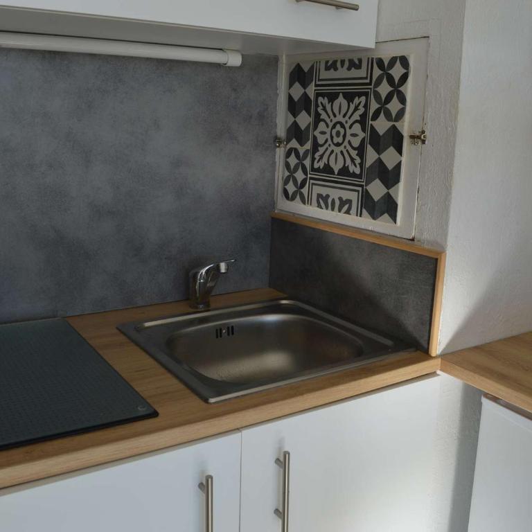 Studio Cabine lumineux, loggia & plancha à Port Camargue, 4 couchages, ménage inclus - FR-1-250-161 - Apartment (4 Erwachsene) - 14