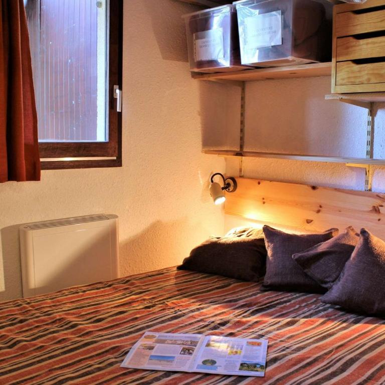 Appartement T2 calme avec balcon sud, parking gratuit, navette proche - 4 couchages à Risoul 1850 - Appartement 1 Chambre - 13