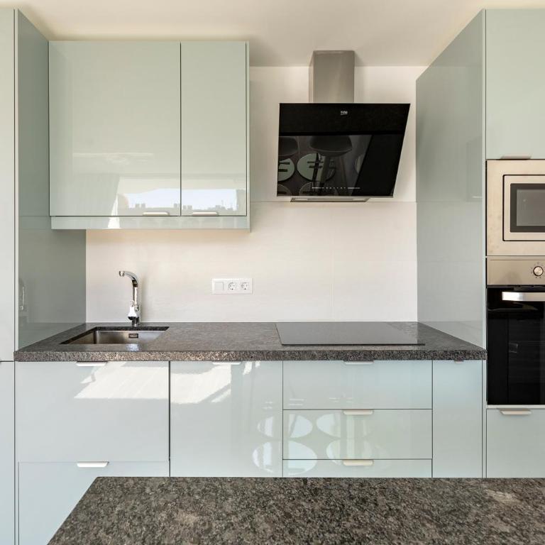 Chic & Stylish near Yumbo - One-Bedroom Apartment - 5
