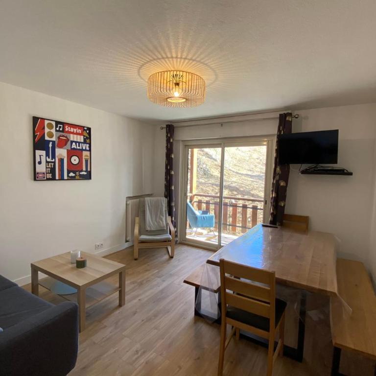 06BD - Bel appartement 6 personnes face pistes - Appartement - 28