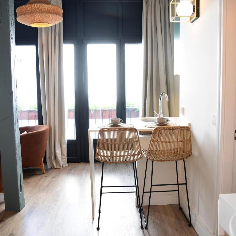 Honest Sevilla Hotel - Standard Apartment - 8