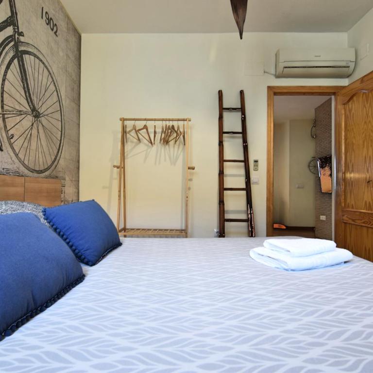 Apt del Conde Old town - Two-Bedroom Apartment - 11