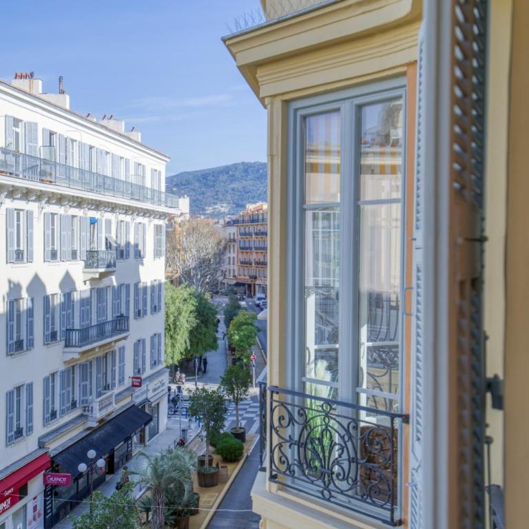 Sublime, modern, balconies, a/c, refurbished - Appartement 2 Chambres - 52