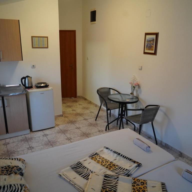 Apartments Safija - Apartment with Terrace - 10