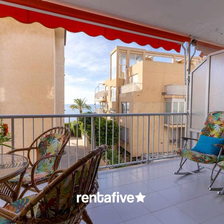 rentafive - Vistas al mar - Ascensor - Terraza - Apartamento con terraza - 1
