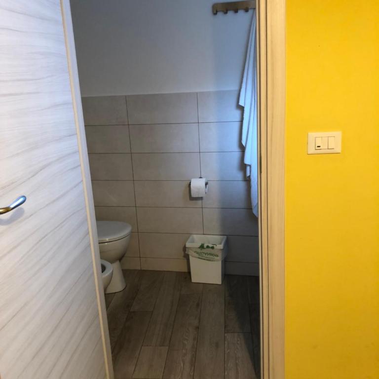 Casa Francia Emilia Levante - Camera Quadrupla con Bagno Privato - 4
