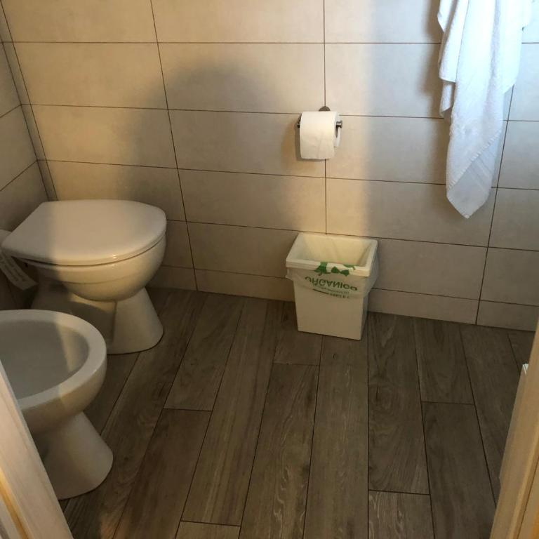 Casa Francia Emilia Levante - Camera Quadrupla con Bagno Privato - 9