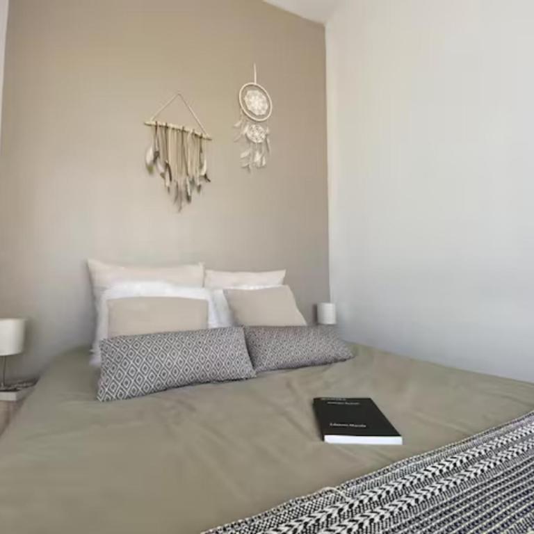 Superbe Vue sur le Vieux Port - 70 m2 - centre avec Terrasse privée option Parking - Appartement - Vue sur Mer - 17