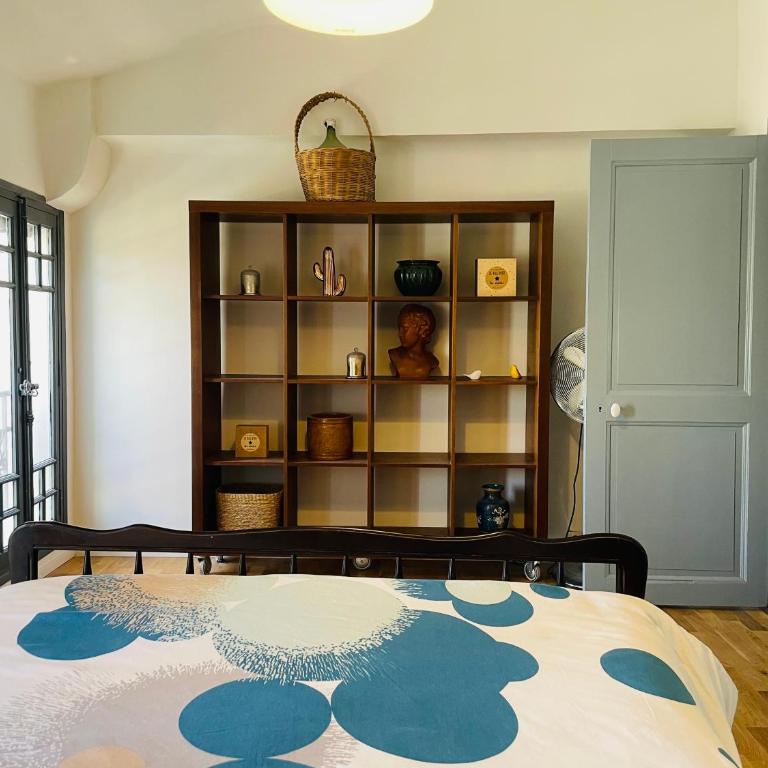 Loft Cosy de 120m2 en plein Centre-Ville à 2 pas de la Comédie Grande ou Petite Terrasse selon les mois - Apartment - 24