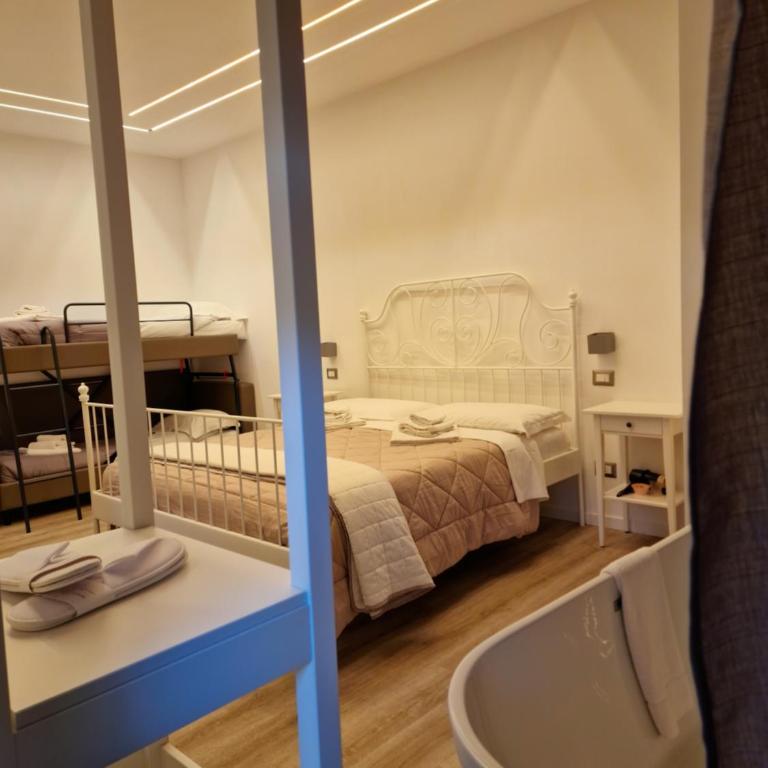 Guest house San Lorenz - Camera Quadrupla con Bagno Privato - 1