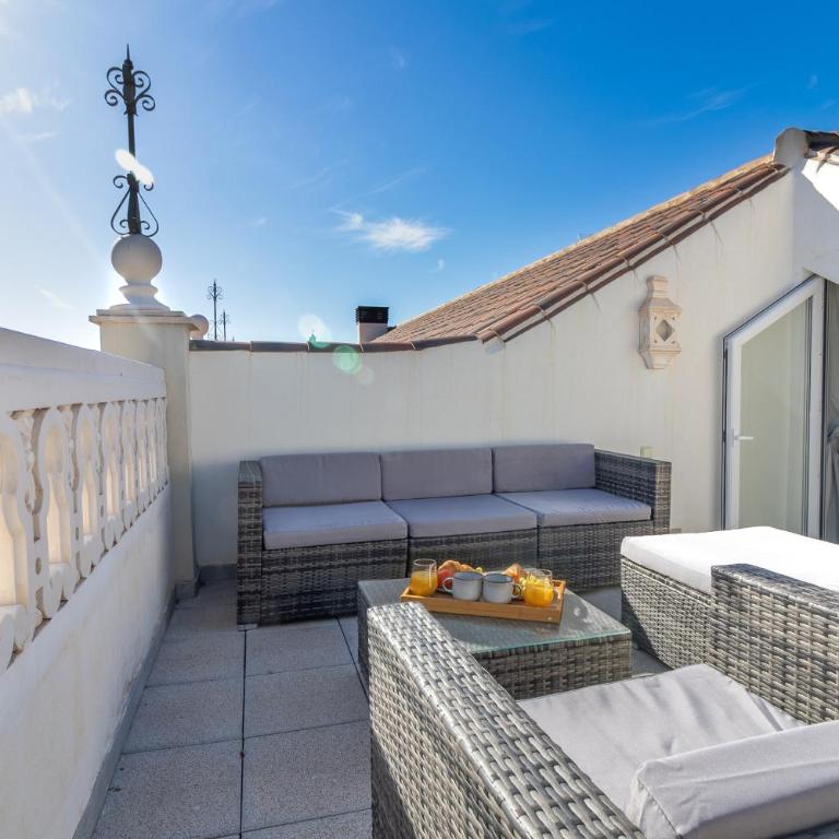 NT Luxury Central Duplex with Terrace & Parking - Apartamento Dúplex - 1