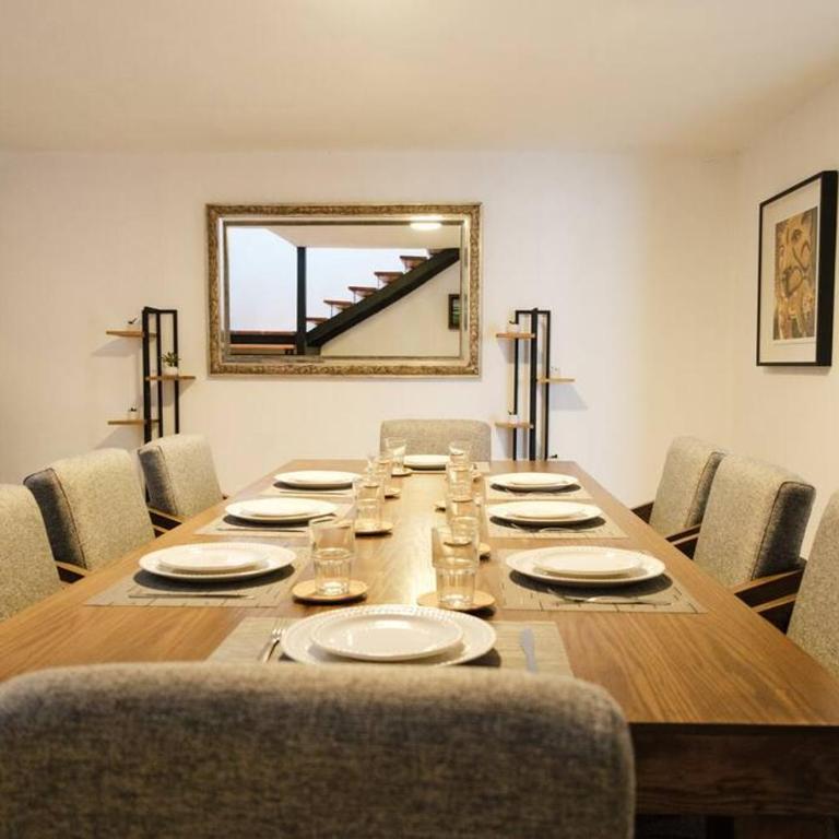 Colomos, 5 BR w/AC king bed, backyard & parking. - Apartamento - 41