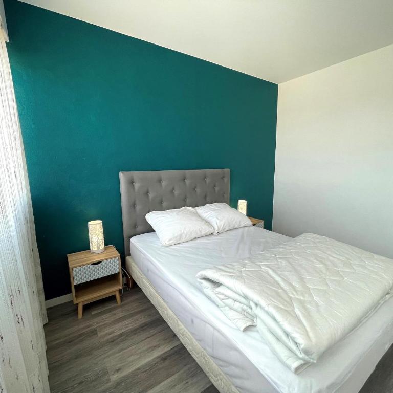 Bel appartement 2 chambres moderne face mer avec garage - FR-1-323-329 - Apartment - 11