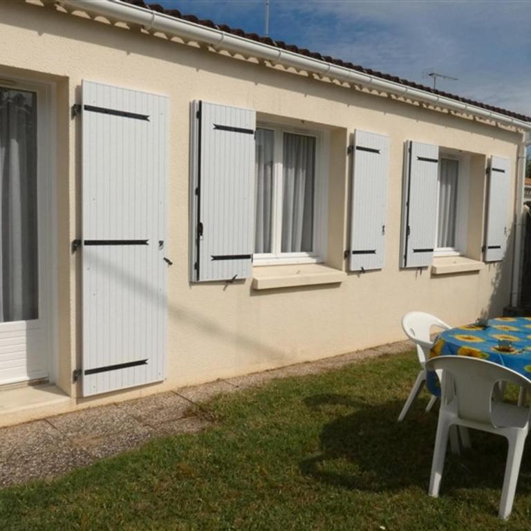 Maison calme proche plage, animaux admis, parking - FR-1-323-376 - Maison de Vacances - 1