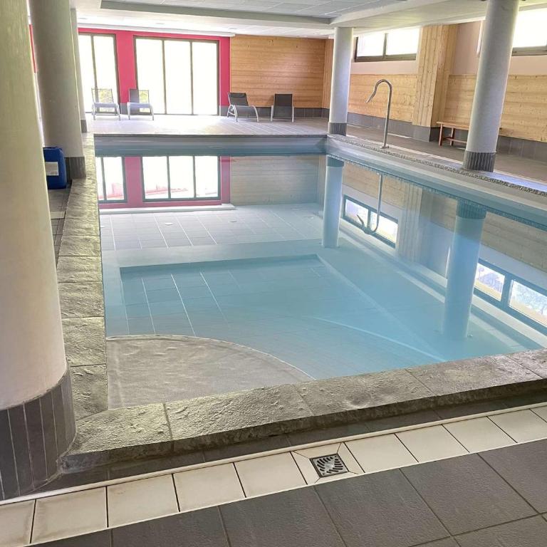 Appartement 2P cabine, 4 couchages, piscine, sauna, proche pistes – Risoul 1850 - Appartement 1 Chambre - 5