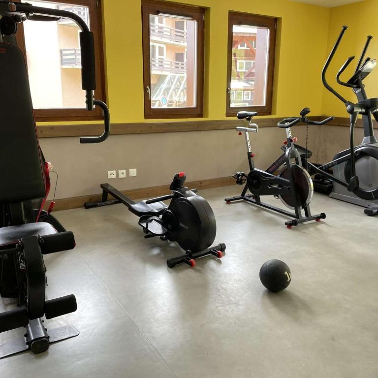 Appartement 2P cabine, 4 couchages, piscine, sauna, proche pistes – Risoul 1850 - Appartement 1 Chambre - 9