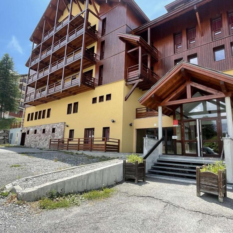 Appartement 2P cabine, 4 couchages, piscine, sauna, proche pistes – Risoul 1850 - Appartement 1 Chambre - 12