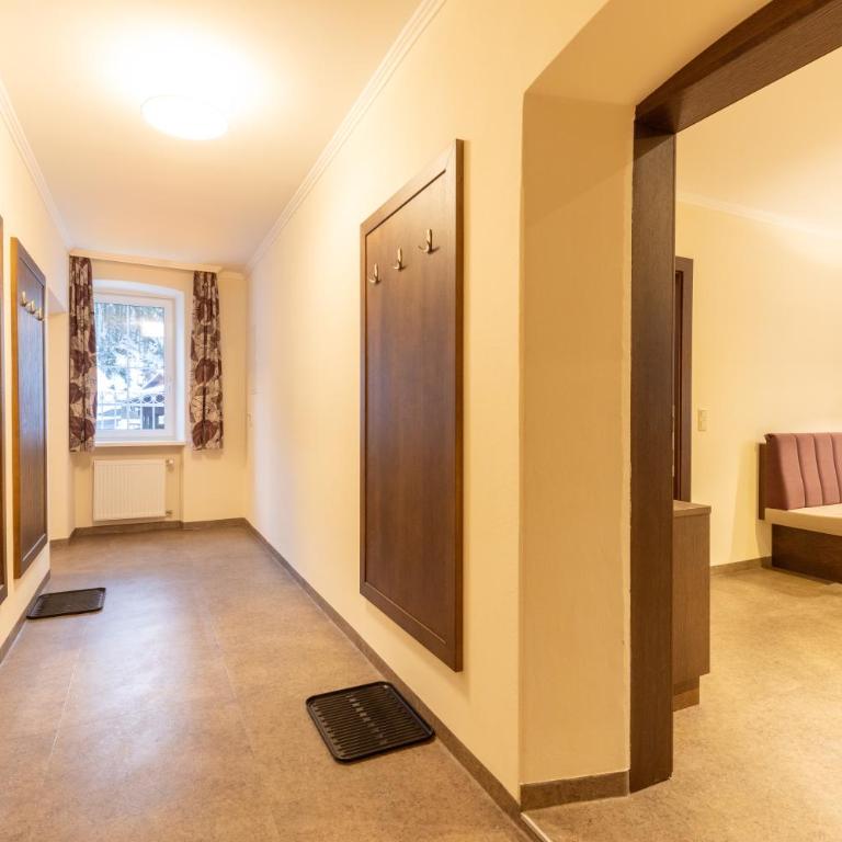 Appartements Feroli - Two-Bedroom Apartment - 3