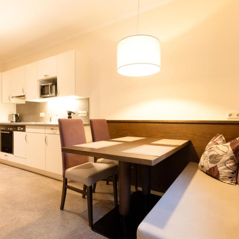 Appartements Feroli - Two-Bedroom Apartment - 4
