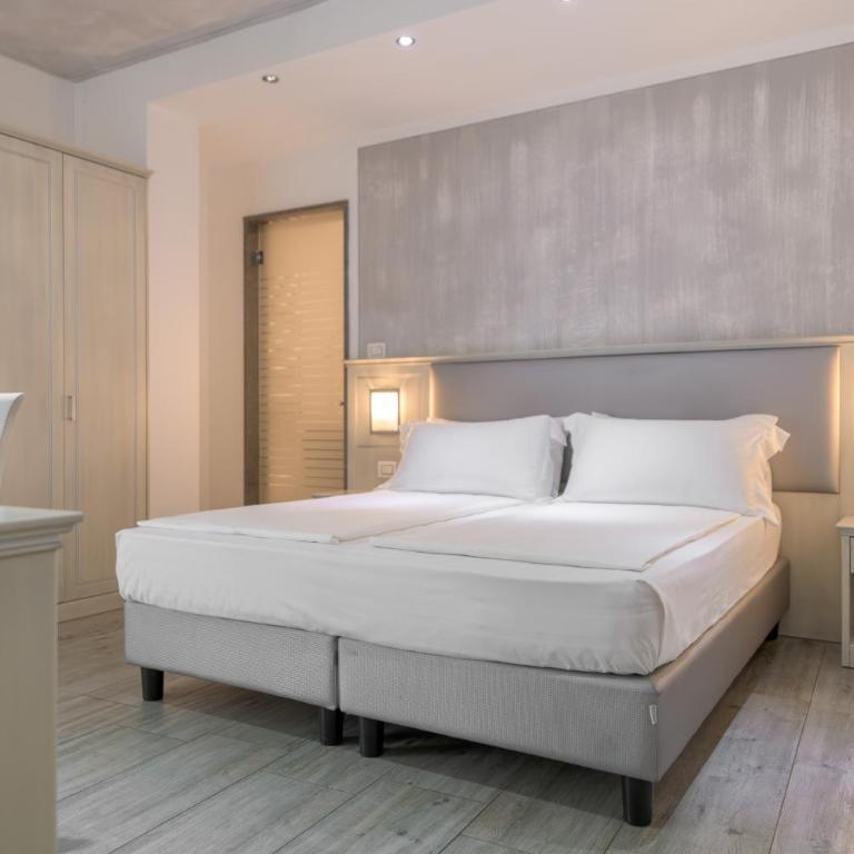 Garda Suite Hotel - Adults Only Hotel - Camera Matrimoniale con Vista Lago - 4