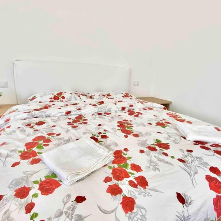 [12 Minuti dal Duomo]Metro+10 posti letto - Appartamento con 1 Camera da Letto - 15