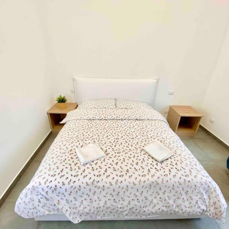 [12 Minuti dal Duomo]Metro+10 posti letto - Appartamento con 1 Camera da Letto - 35