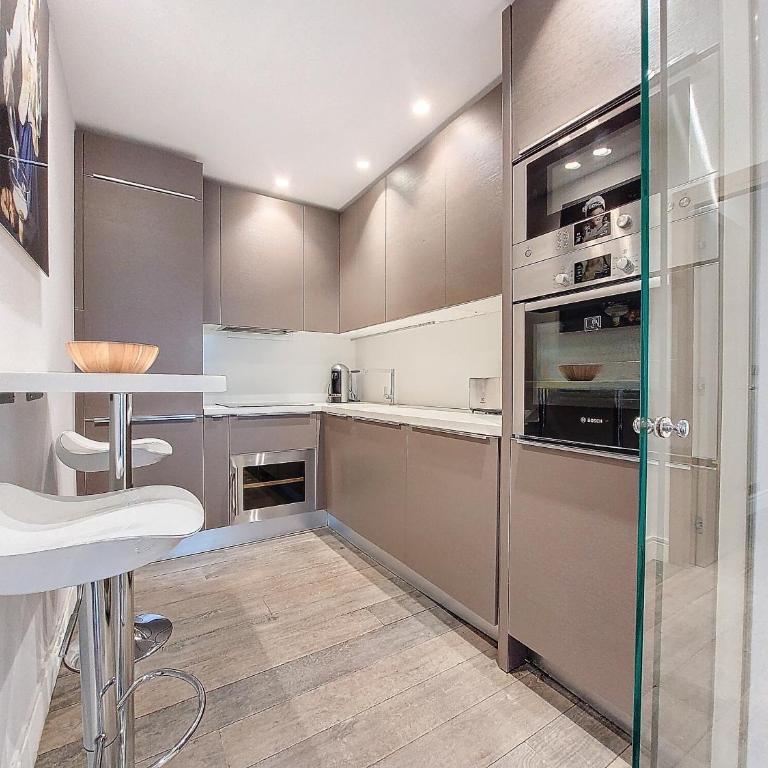 Nestor&Jeeves - VICTOIRE - Central - Near Beach - Appartement avec Balcon - 9